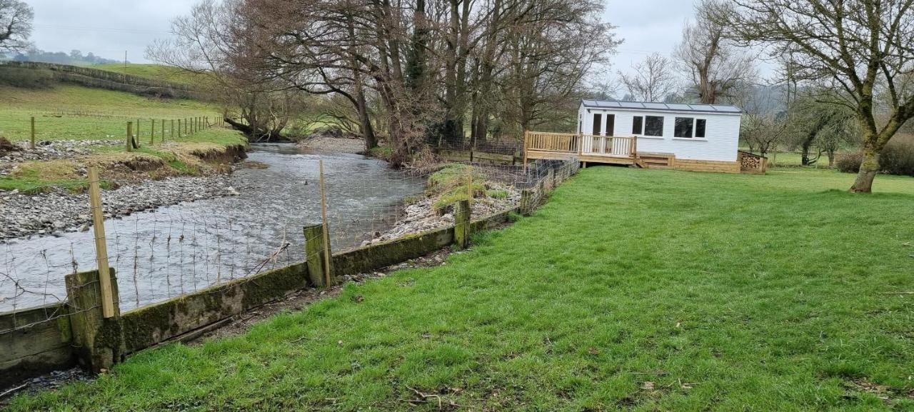 Riverside Cabin in Shropshire Oswestry Buitenkant foto
